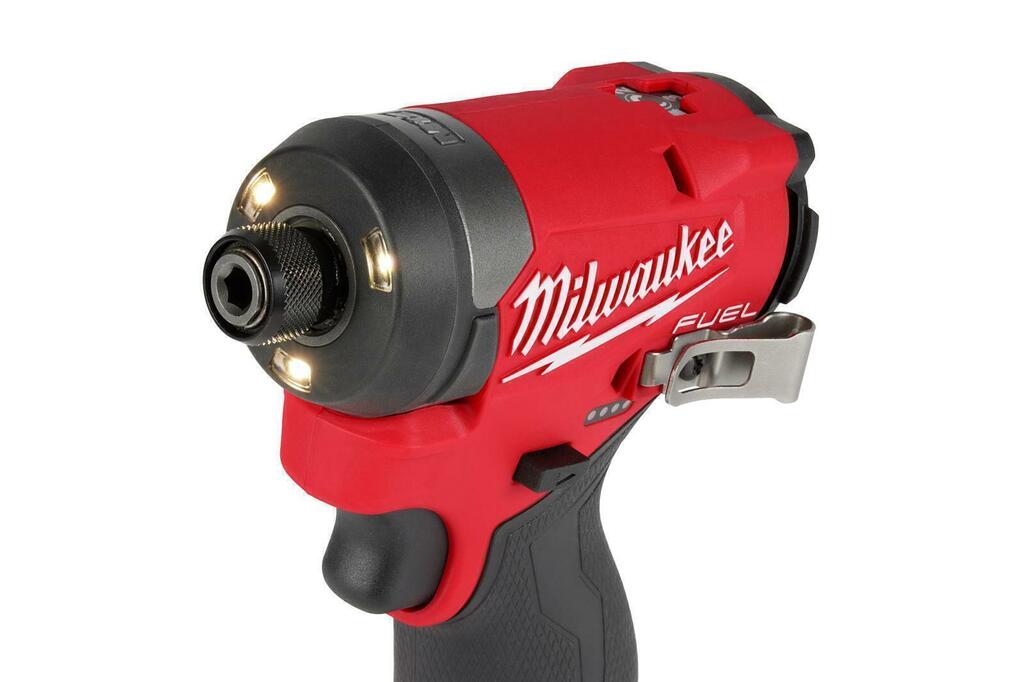 ATORNILLADOR DE IMPACTO 12V ENCASTRE 1/4 M12 FUEL SIN BATERIA MILWAUKEE